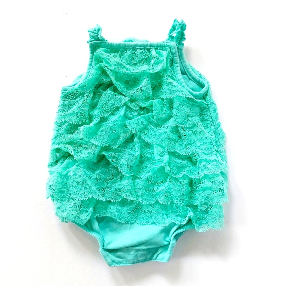 Mint/Aqua/Sea Green Lace Ruffle Romper‎ size 3m Cherokee